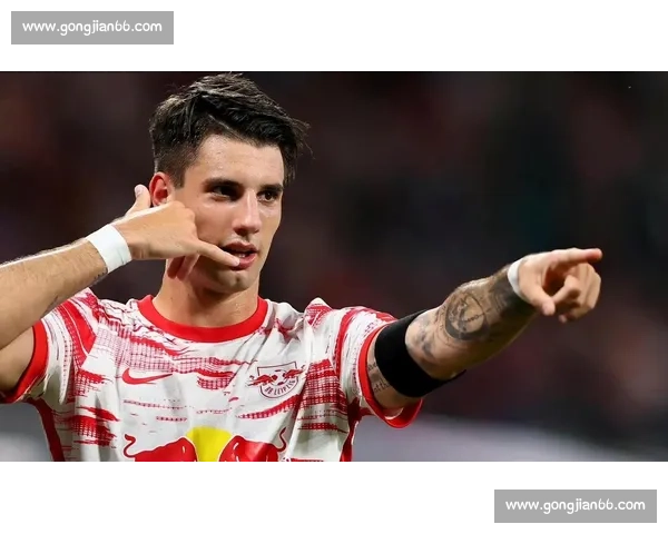 索博斯洛伊:开局出色,为全队自豪